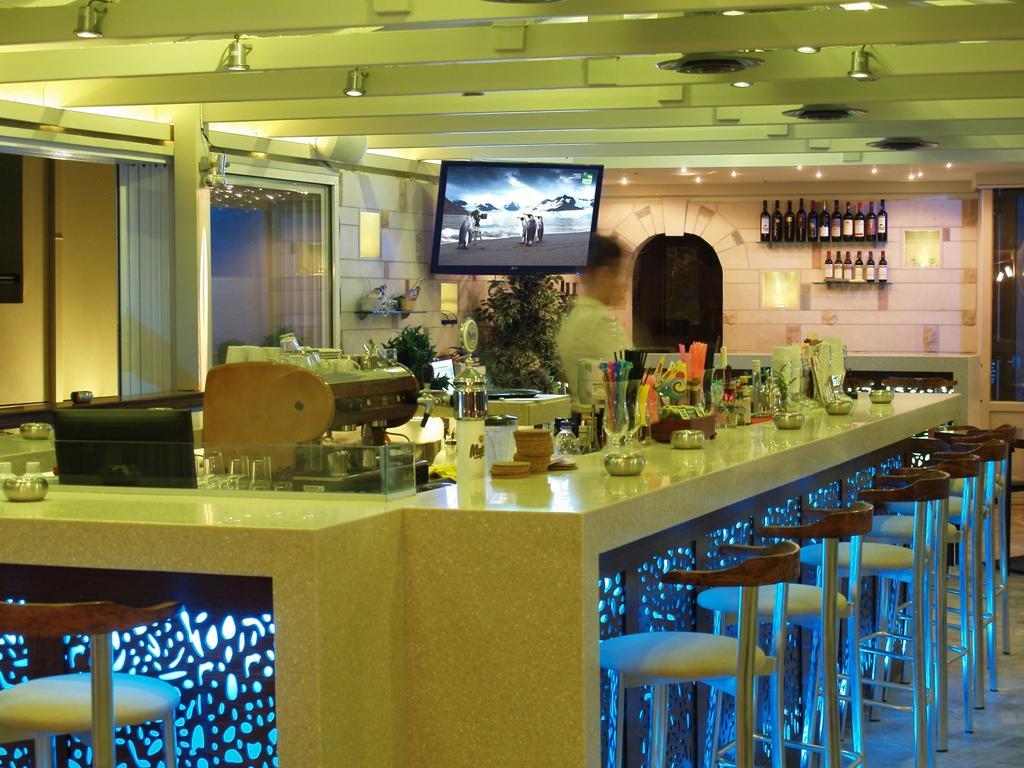 奥德西雅海滩酒店 罗希姆诺 外观 照片